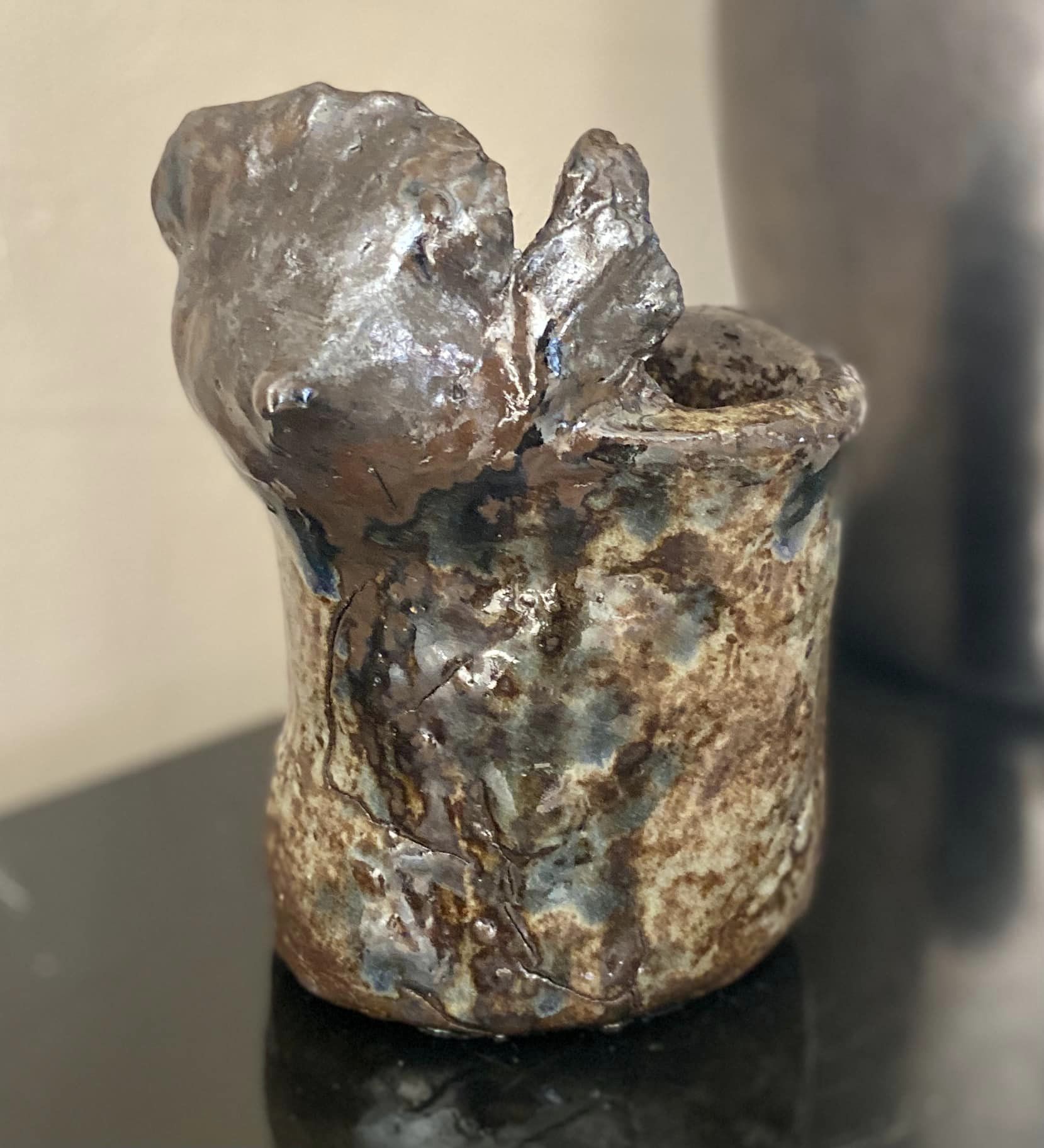 Féminité - Nouveau sculpture vase - 25 cm x 13 cm - terre cuite émaillée - 2023 - disponible - 2