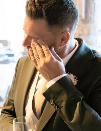 oeuvre réalisée pendant un mariage